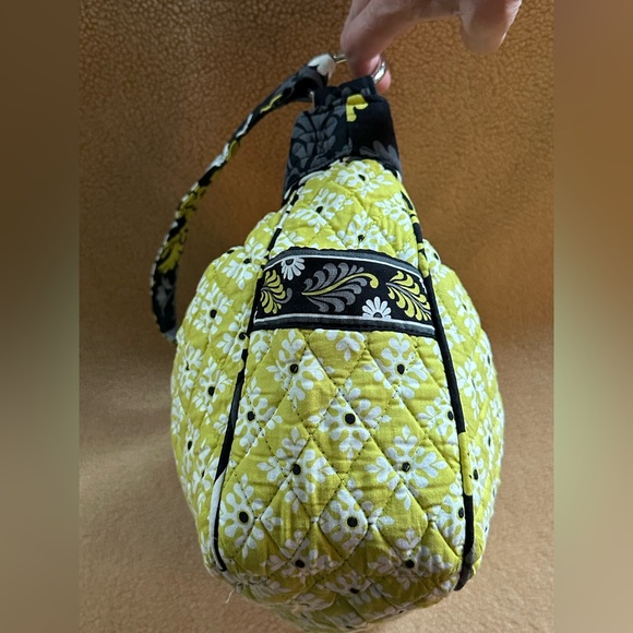 NWT Vera Bradley Reversible Tote shoulder bag.  Black white yellow/lime and gray - Picture 9 of 13